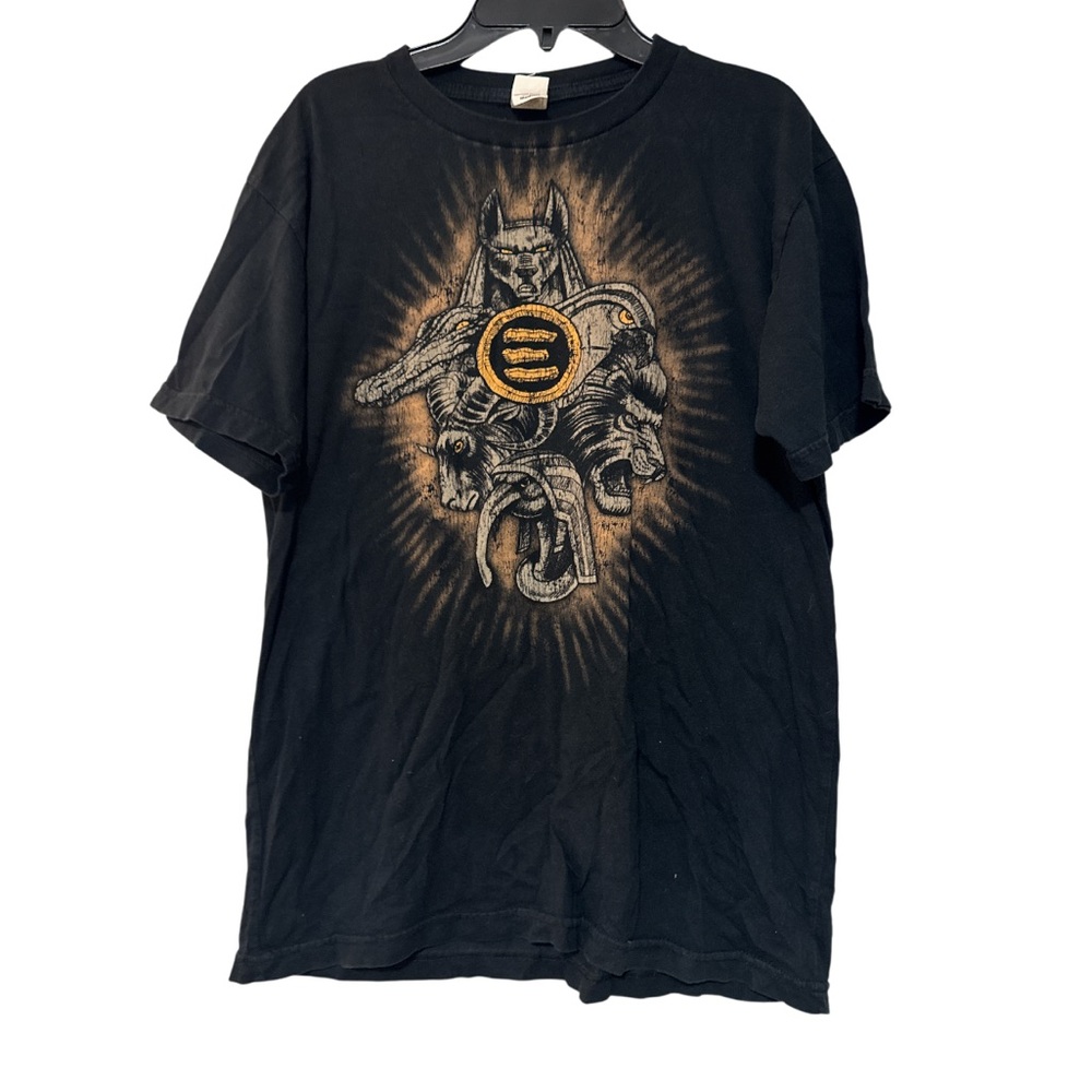 Sun International Men’s Black SS Tee Mystical Metallic Design Egyptian God Sz M